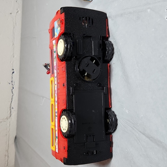 TV Broadcast Truck - Picture 6 of 7